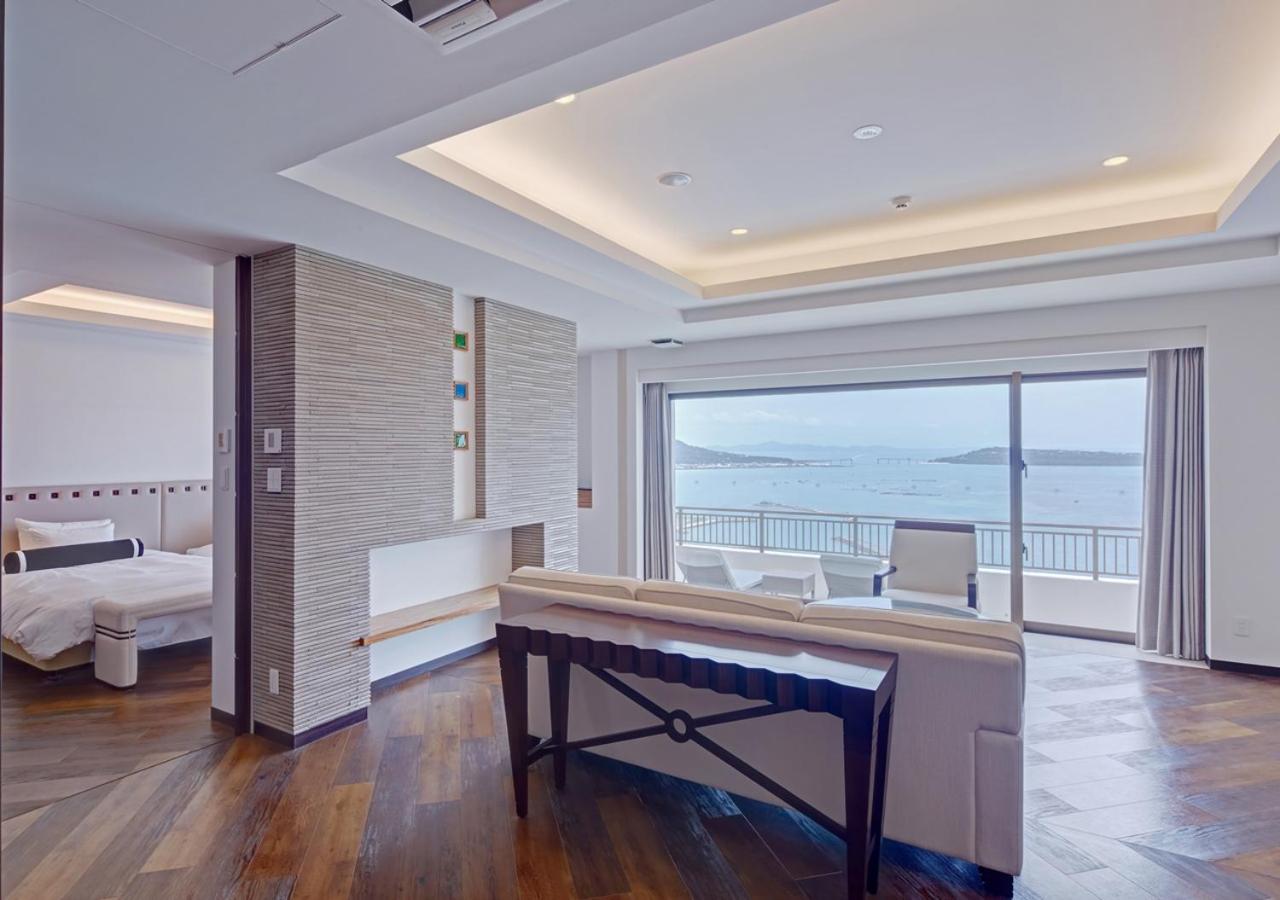 מוטובו Ala Mahaina Condo Hotel מראה חיצוני תמונה